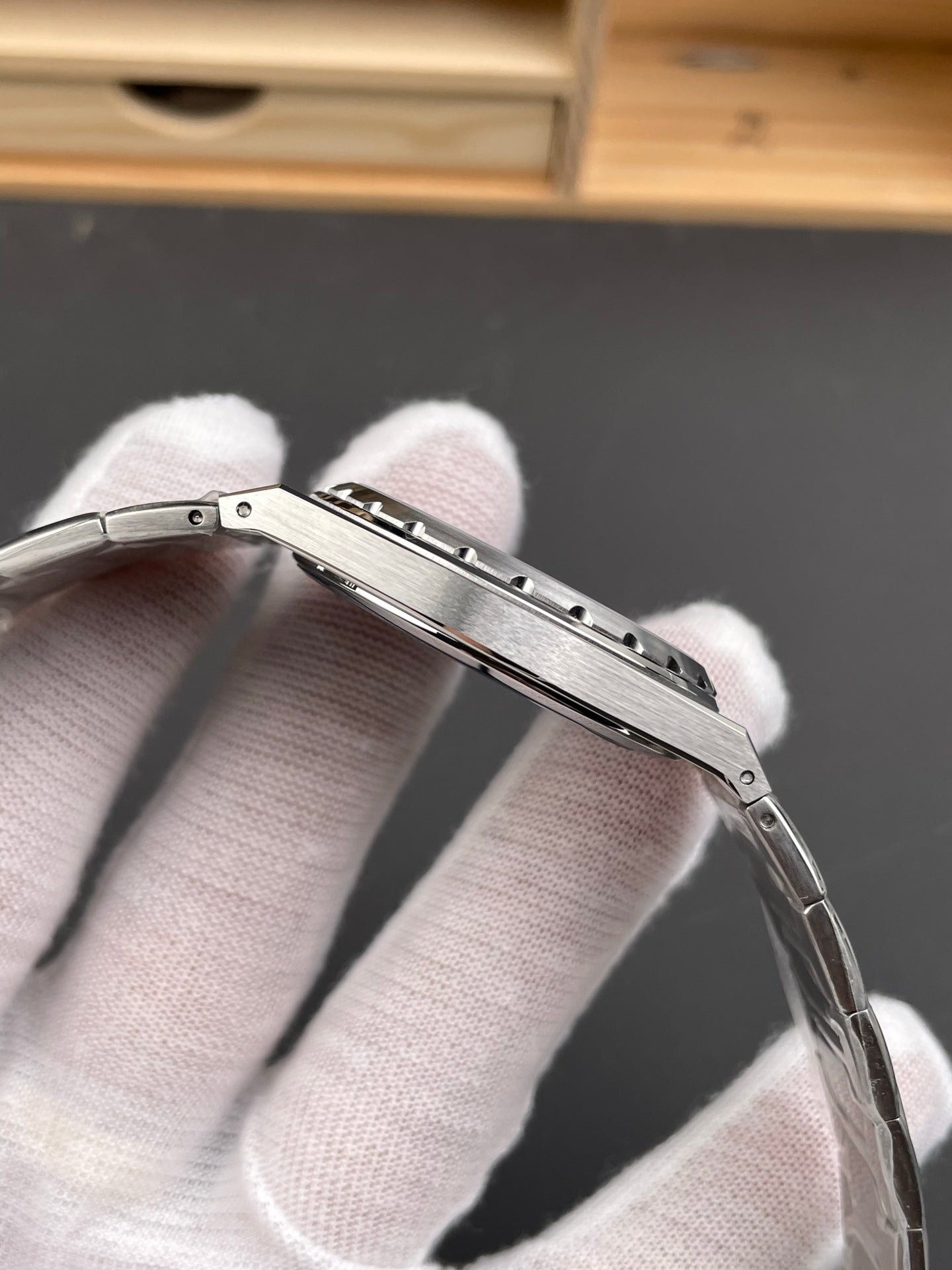 Vacheron Constantin Historiques 222 Stainless Steel Blue Dial Watch