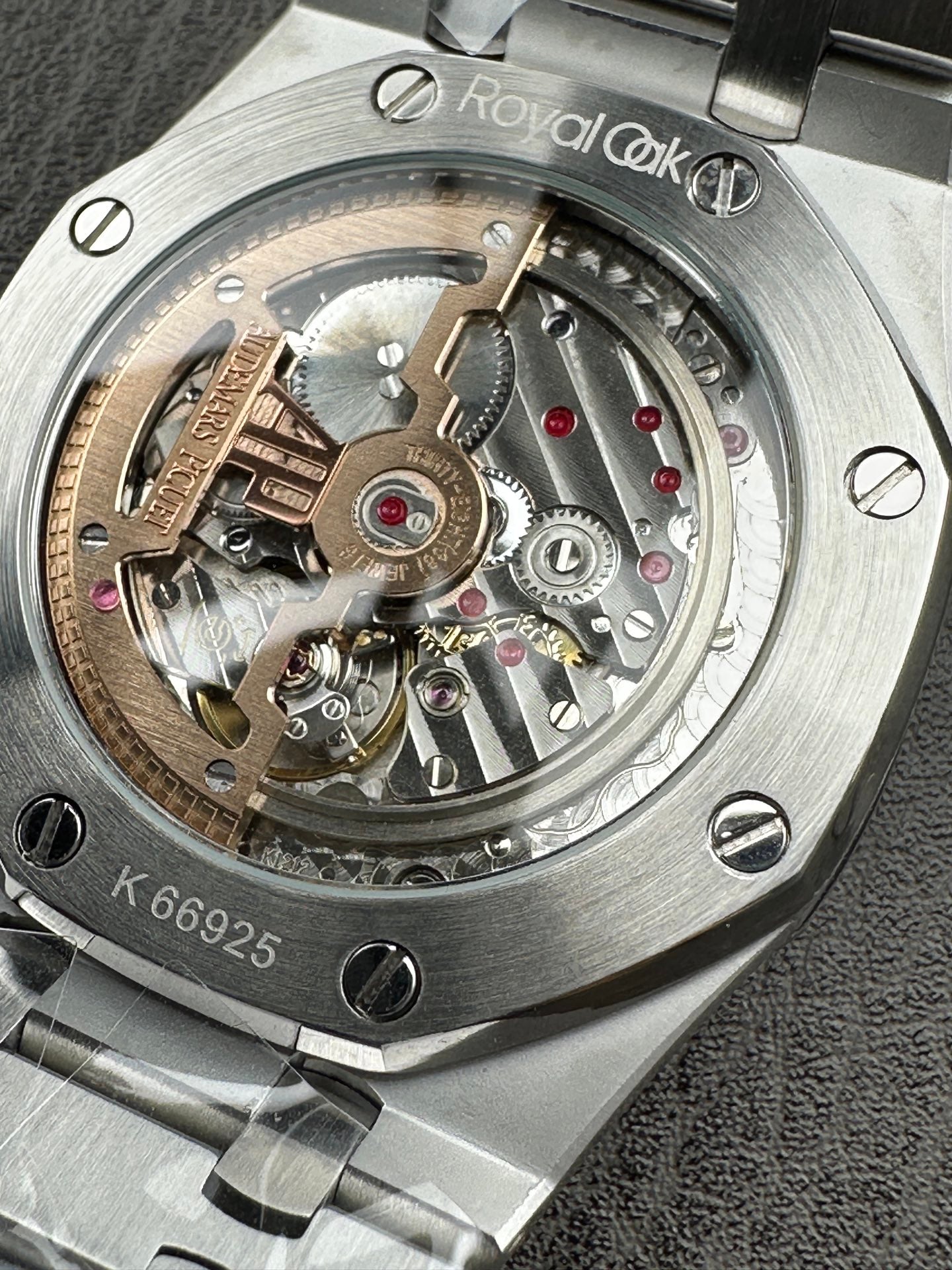 Audemars Piguet Royal Oak “Jumbo” Extra-Thin – 18K White Gold Full Diamond-Set Watch