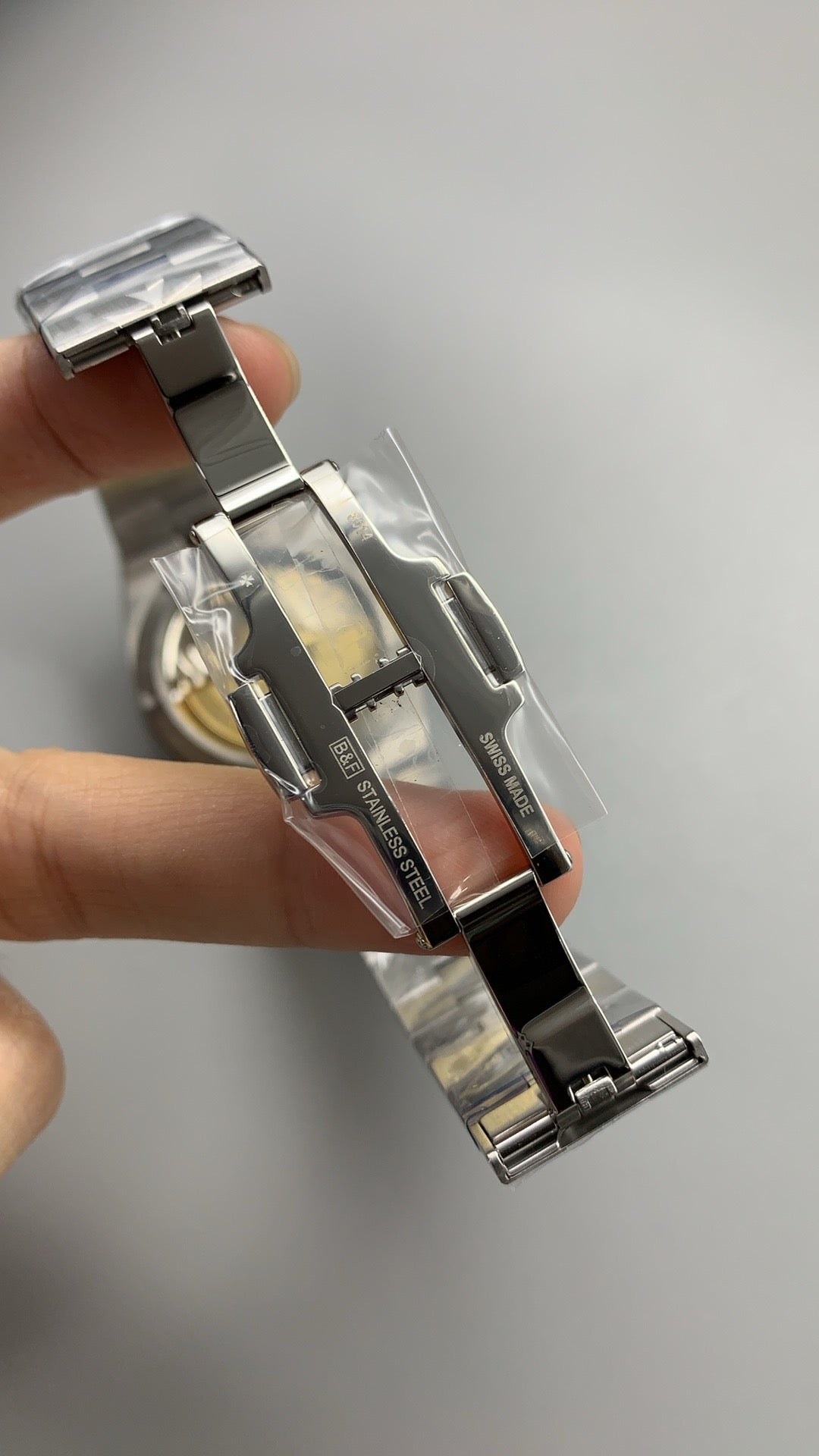 Vacheron Constantin Overseas Dual Time 7900V Steel Watch