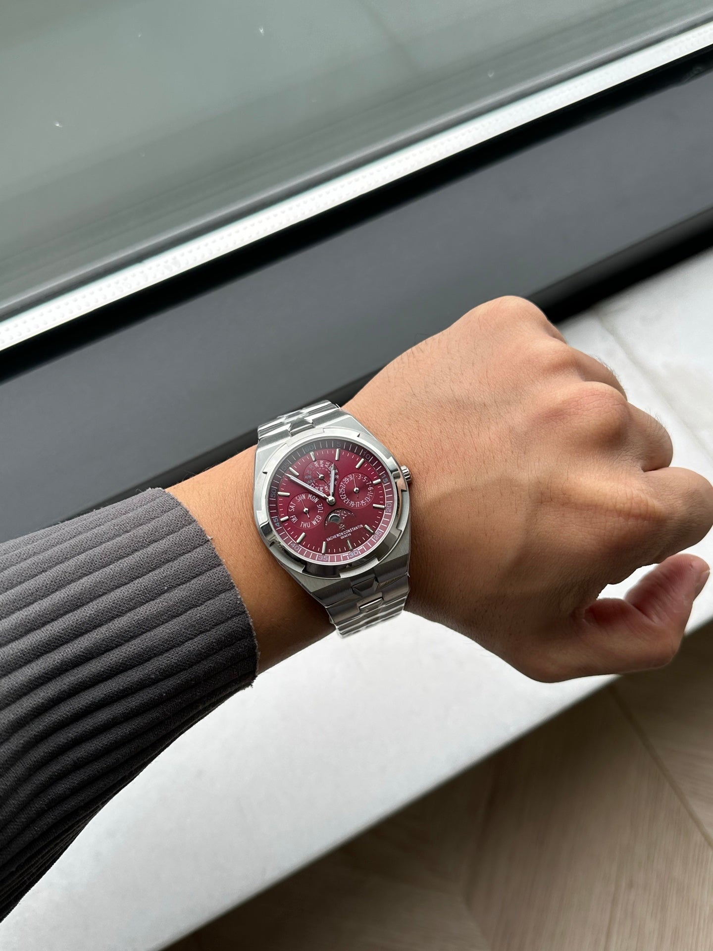 Vacheron Constantin Overseas Perpetual Calendar Ultra-Thin White Gold Watch