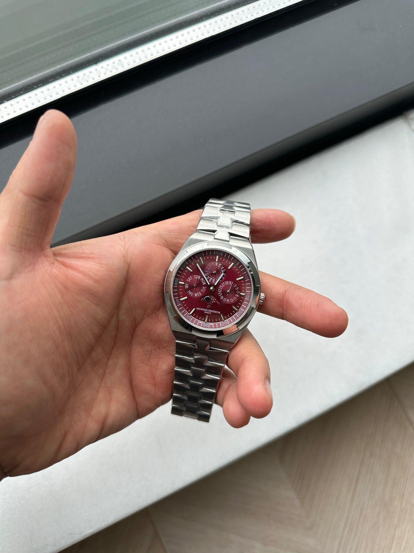 Vacheron Constantin Overseas Perpetual Calendar Ultra-Thin White Gold Watch