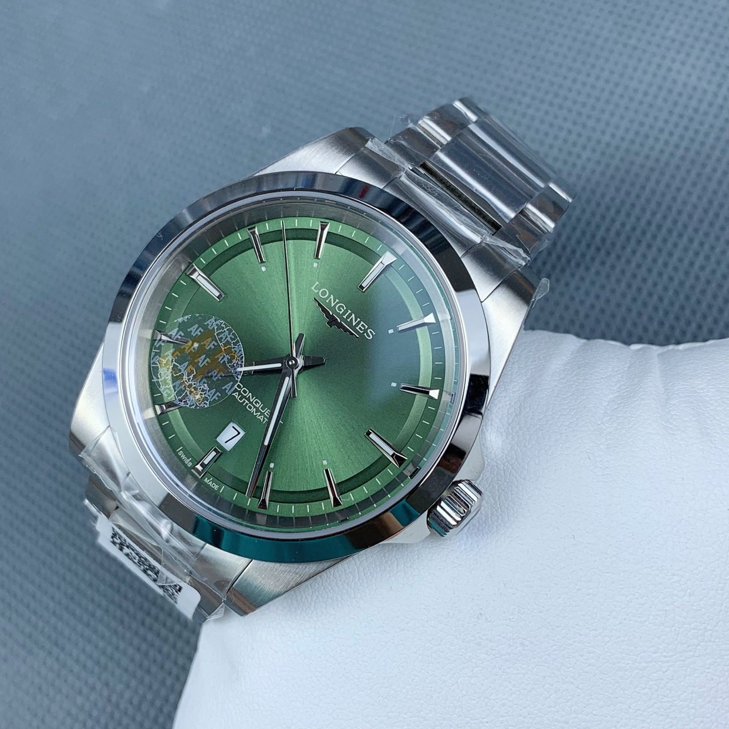 Longines Conquest Men’s Automatic Watch with Green Dial & Stainless Steel Bracelet