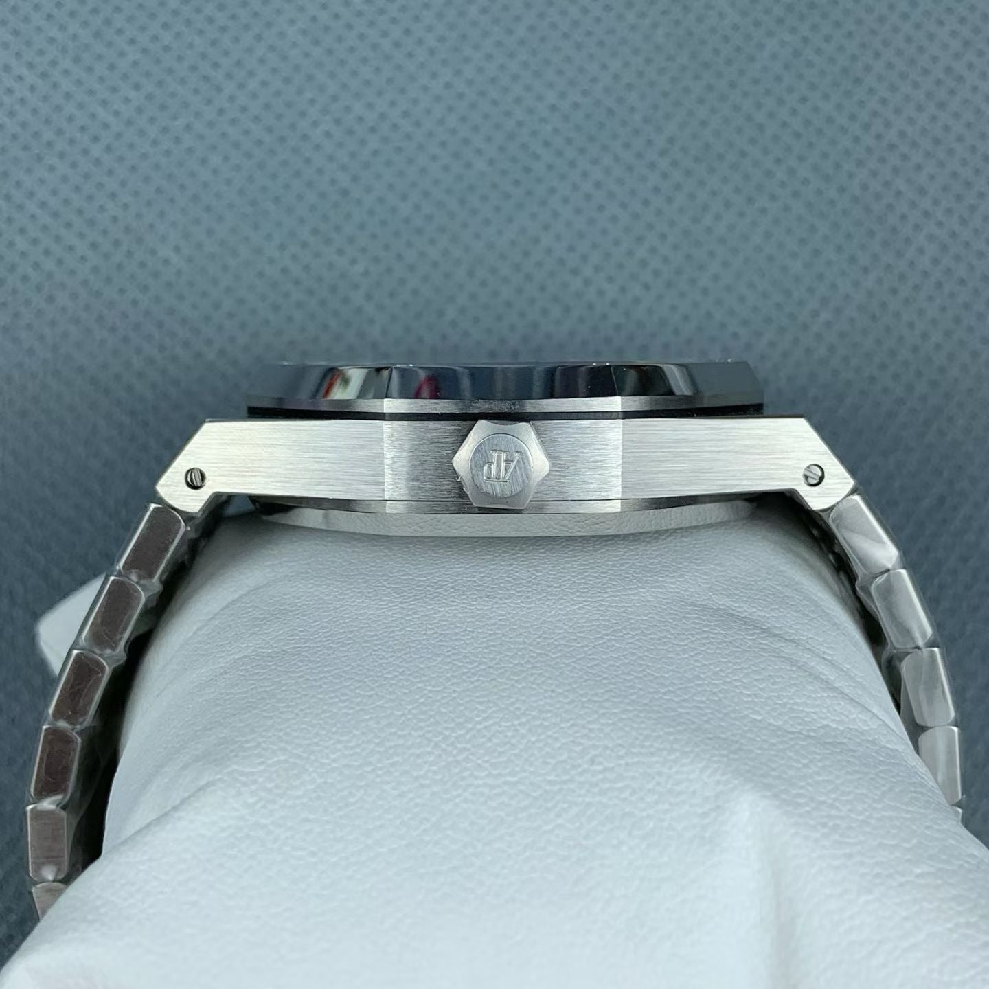 Audemars Piguet Royal Oak Selfwinding Flying Tourbillon – 41mm Luxury Timepiece