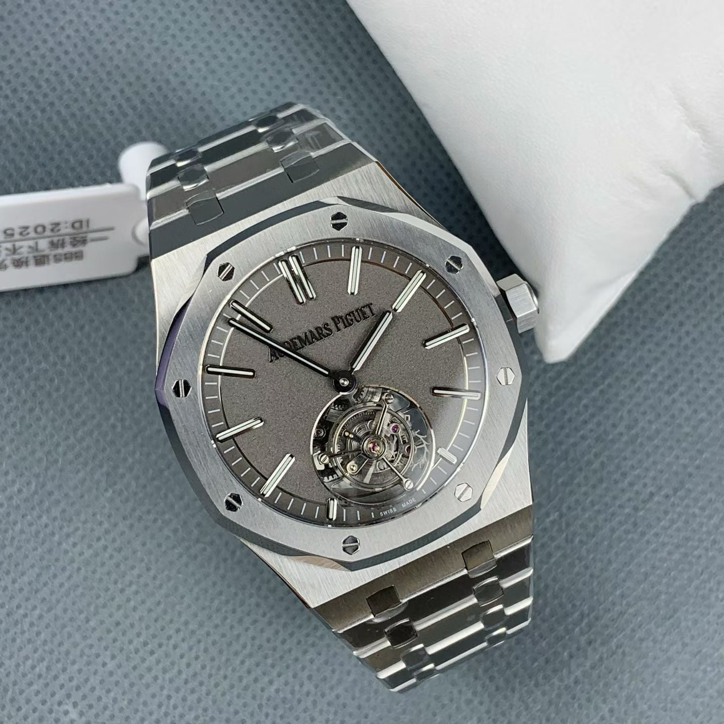 Audemars Piguet Royal Oak Selfwinding Flying Tourbillon – 41mm Luxury Timepiece
