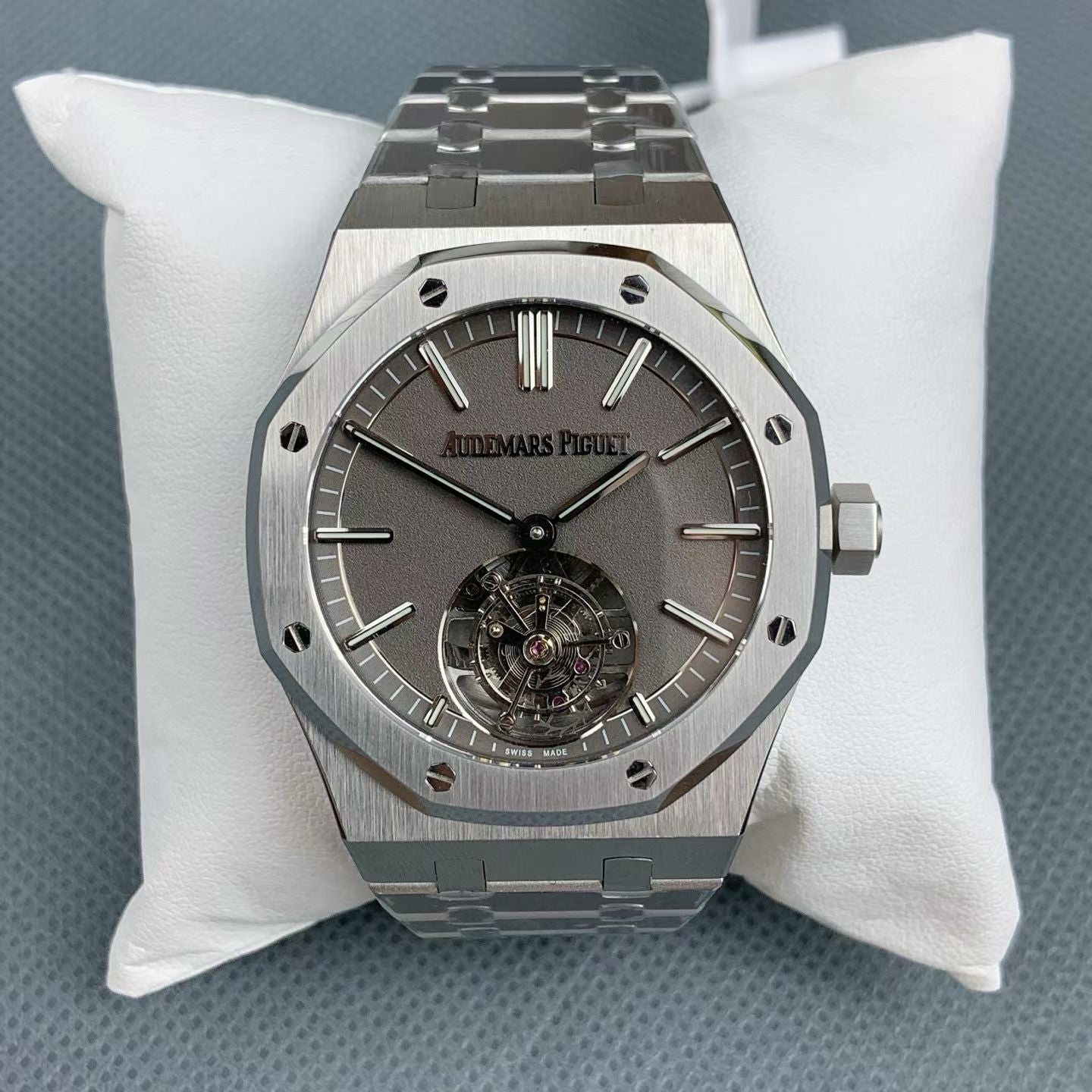 Audemars Piguet Royal Oak Selfwinding Flying Tourbillon – 41mm Luxury Timepiece