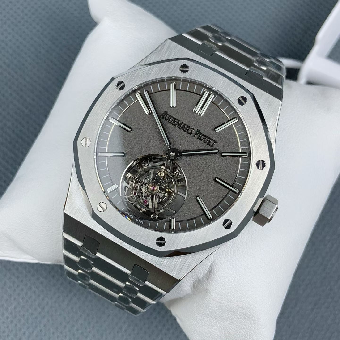Audemars Piguet Royal Oak Selfwinding Flying Tourbillon – 41mm Luxury Timepiece