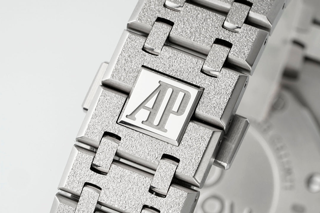 Audemars Piguet Royal Oak Chronograph 41mm White Gold Frosted