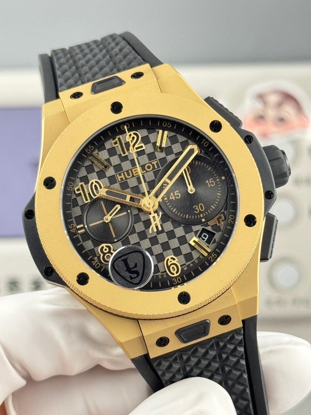 Hublot Big Bang 20th Anniversary – Full Magic Gold, 43mm