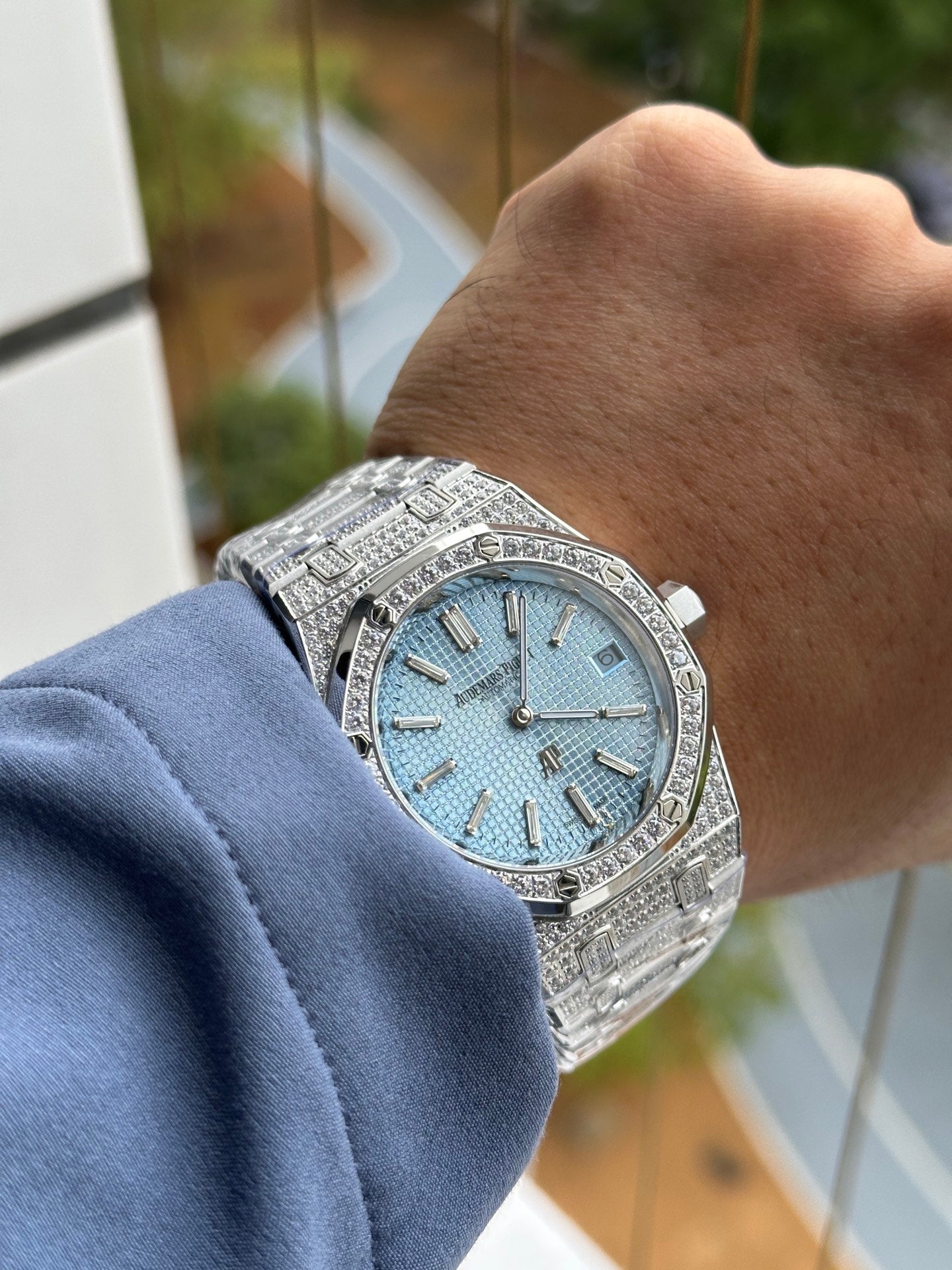 Audemars Piguet Royal Oak “Jumbo” Extra-Thin – Fully Iced Out Brilliant-Cut Diamond Watch
