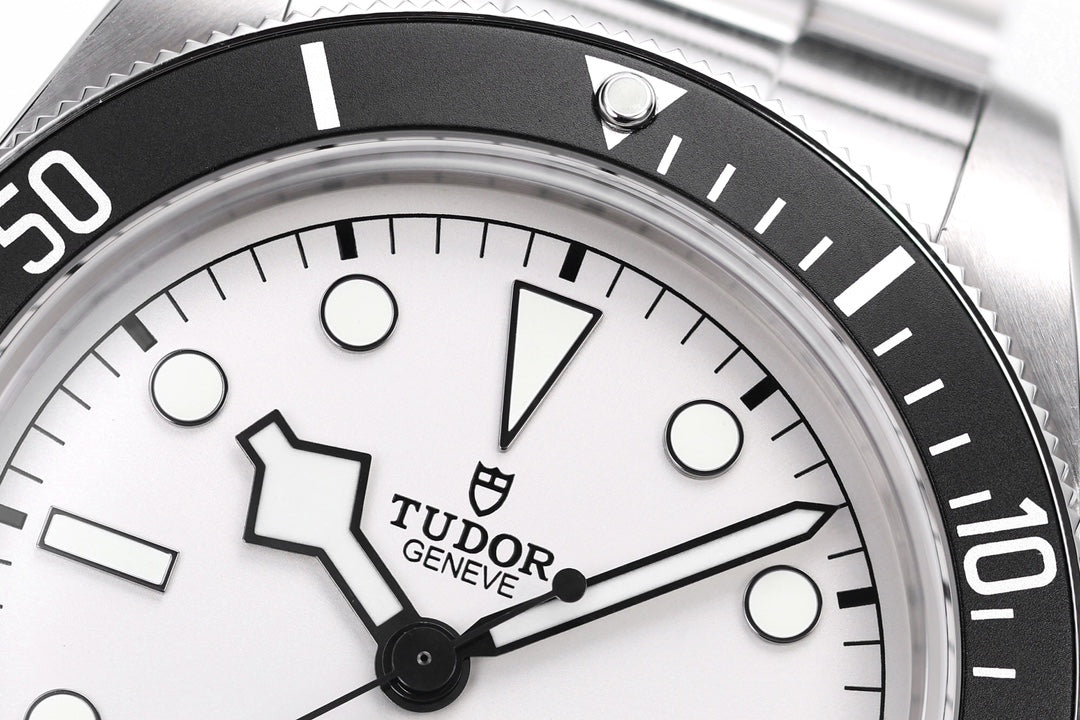 Tudor Black Bay 68 Automatic Watch – Silver Dial, Stainless Steel Bracelet