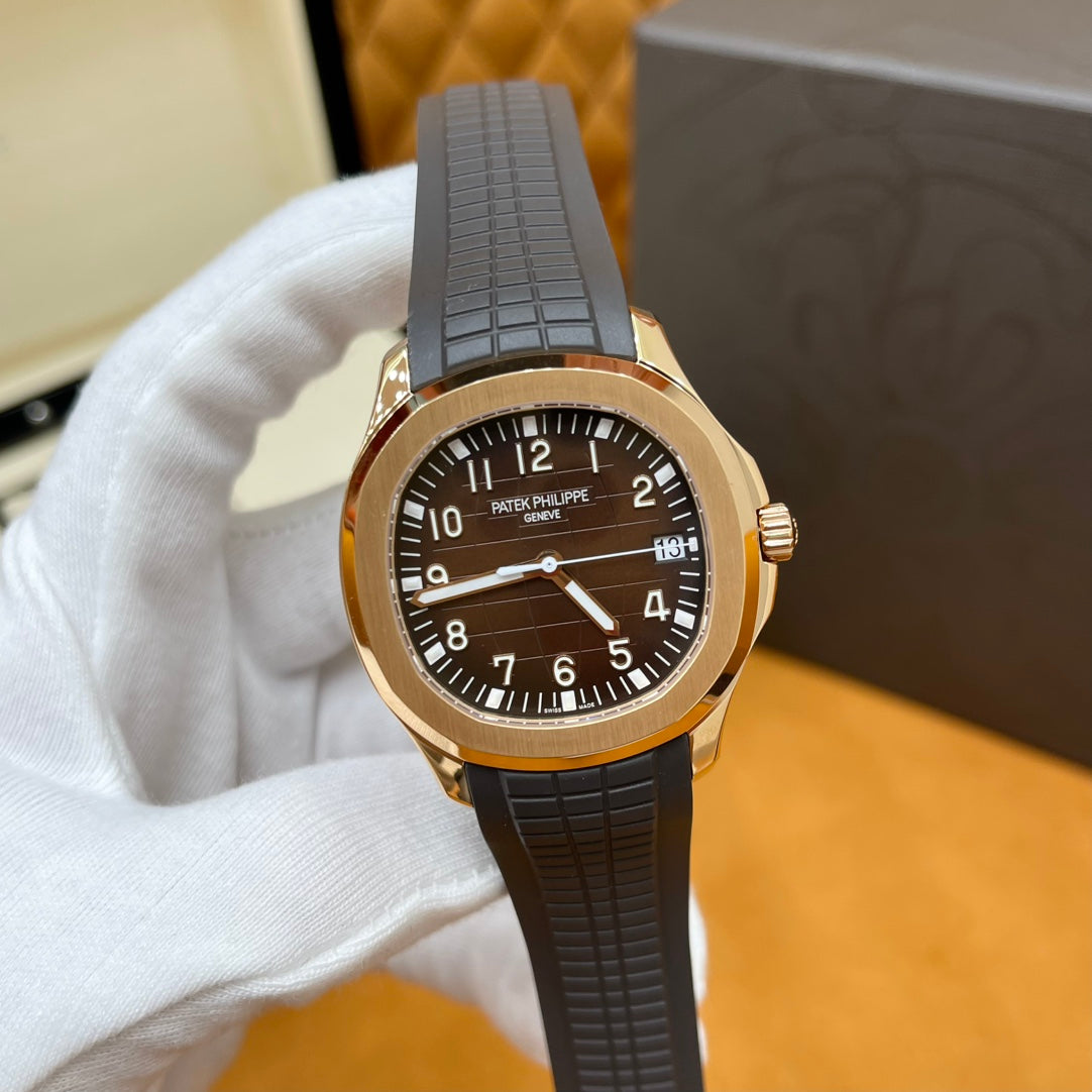 Patek Philippe Aquanaut 5167R-001 – Luxury Rose Gold Watch with Chocolate Dial & Rubber Strap