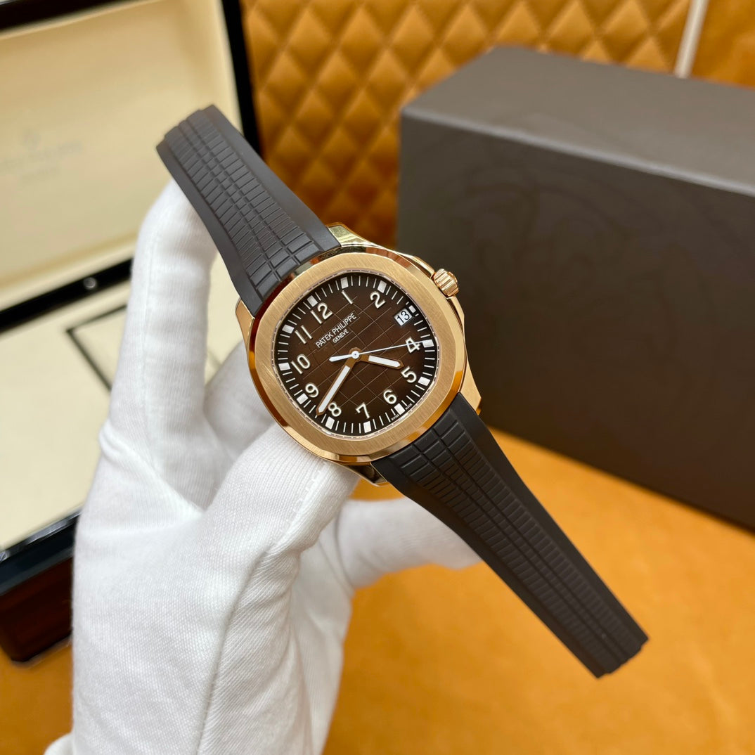 Patek Philippe Aquanaut 5167R-001 – Luxury Rose Gold Watch with Chocolate Dial & Rubber Strap
