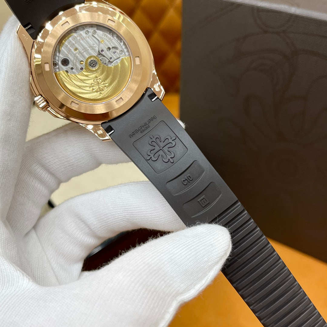 Patek Philippe Aquanaut 5167R-001 – Luxury Rose Gold Watch with Chocolate Dial & Rubber Strap
