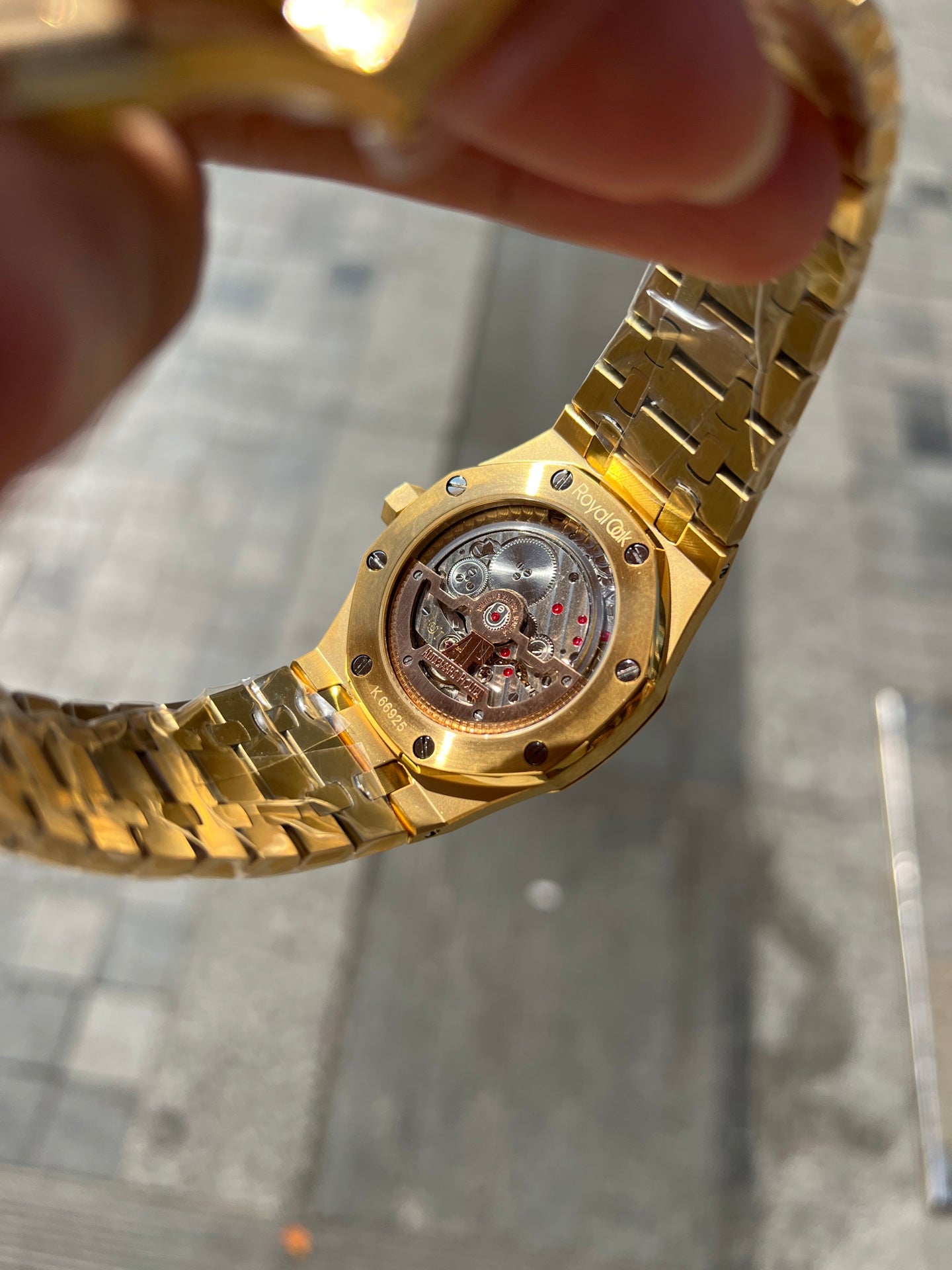 Audemars Piguet Royal Oak "Jumbo" Extra-Thin – Yellow Gold 50th Anniversary Edition