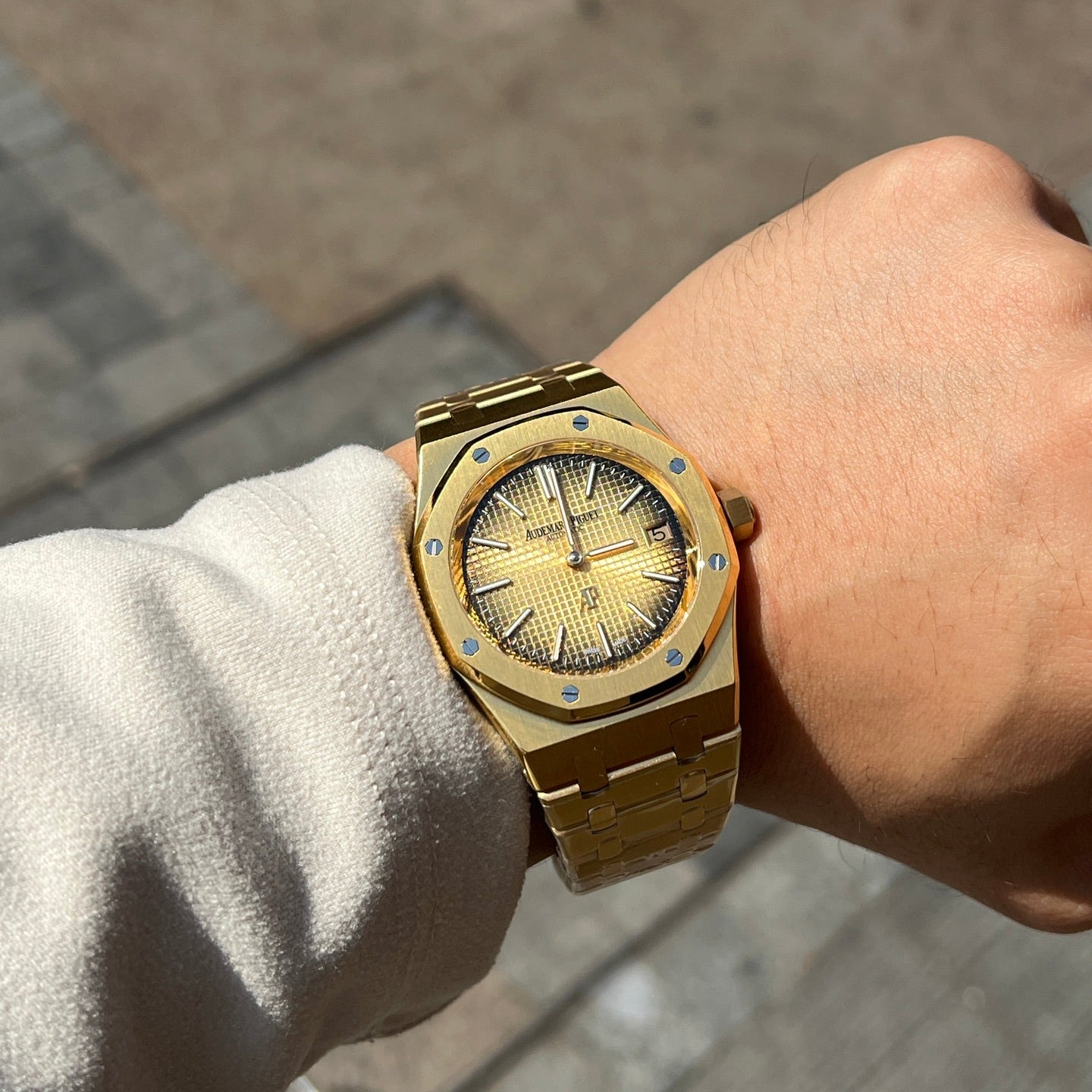 Audemars Piguet Royal Oak "Jumbo" Extra-Thin – Yellow Gold 50th Anniversary Edition