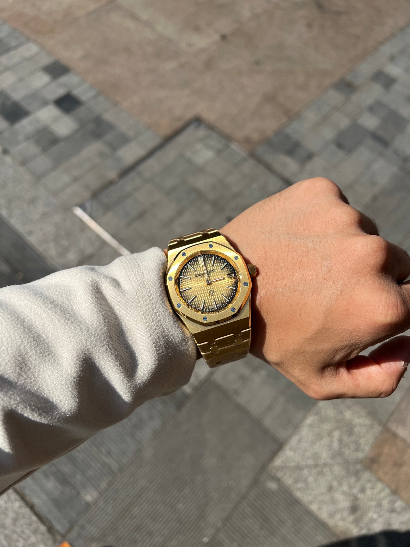 Audemars Piguet Royal Oak "Jumbo" Extra-Thin – Yellow Gold 50th Anniversary Edition
