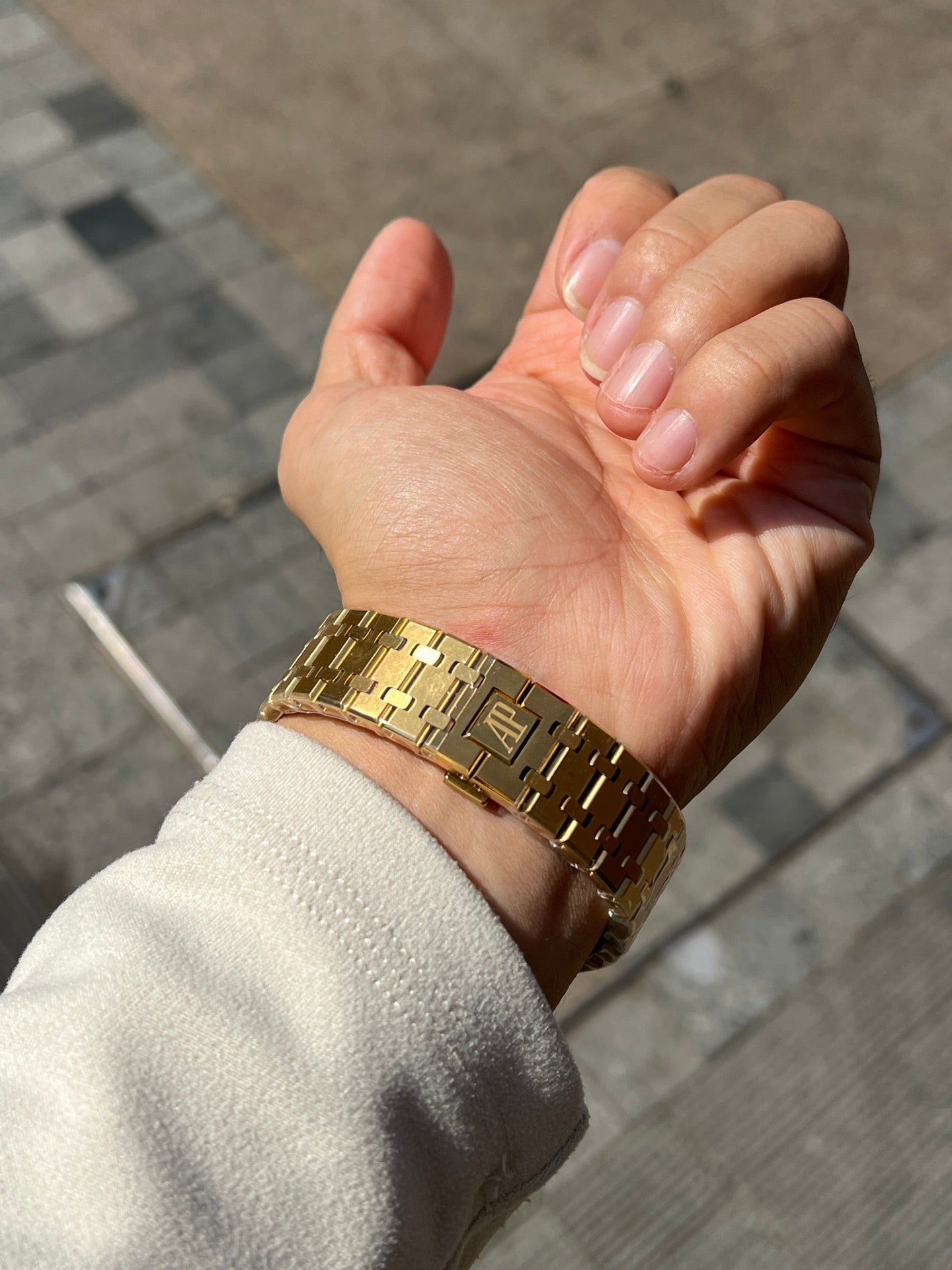 Audemars Piguet Royal Oak "Jumbo" Extra-Thin – Yellow Gold 50th Anniversary Edition