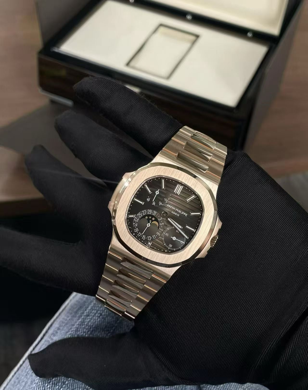 Patek Philippe Nautilus 5712/1R-001 Moon Phases in Rose Gold with Brown Sunburst Dial