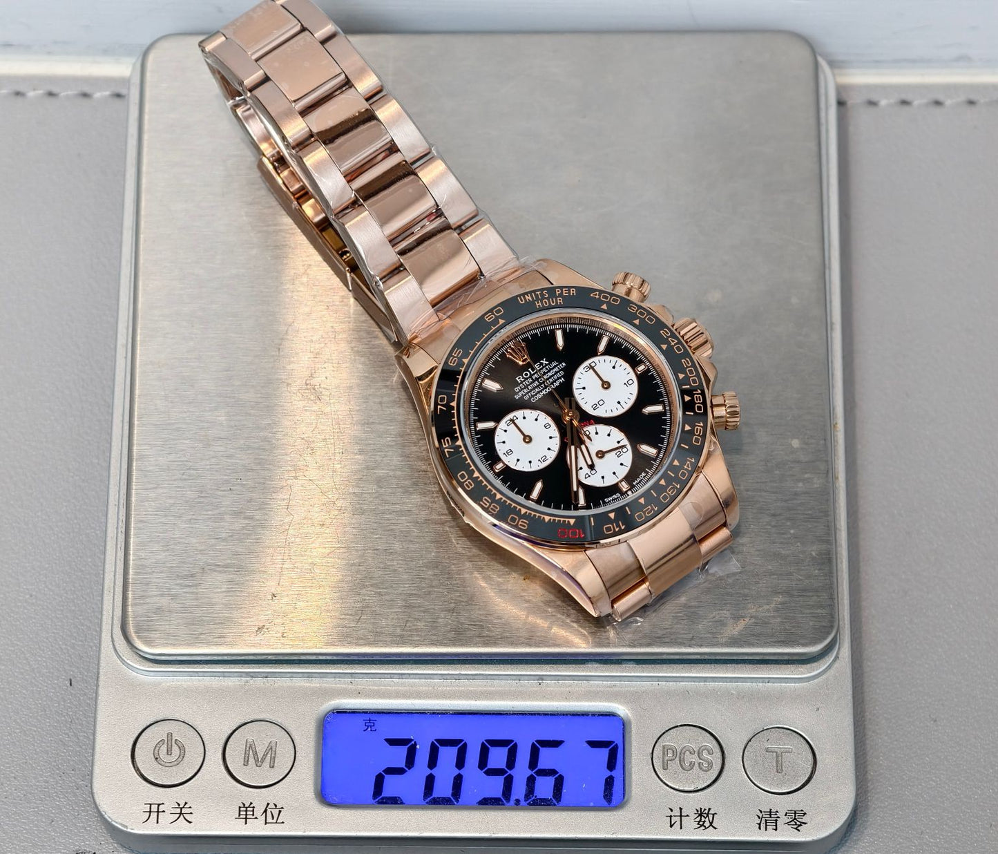 Rolex Cosmograph Daytona in 18K Rose Gold with Black Dial & Rose Gold Oyster Bracelet