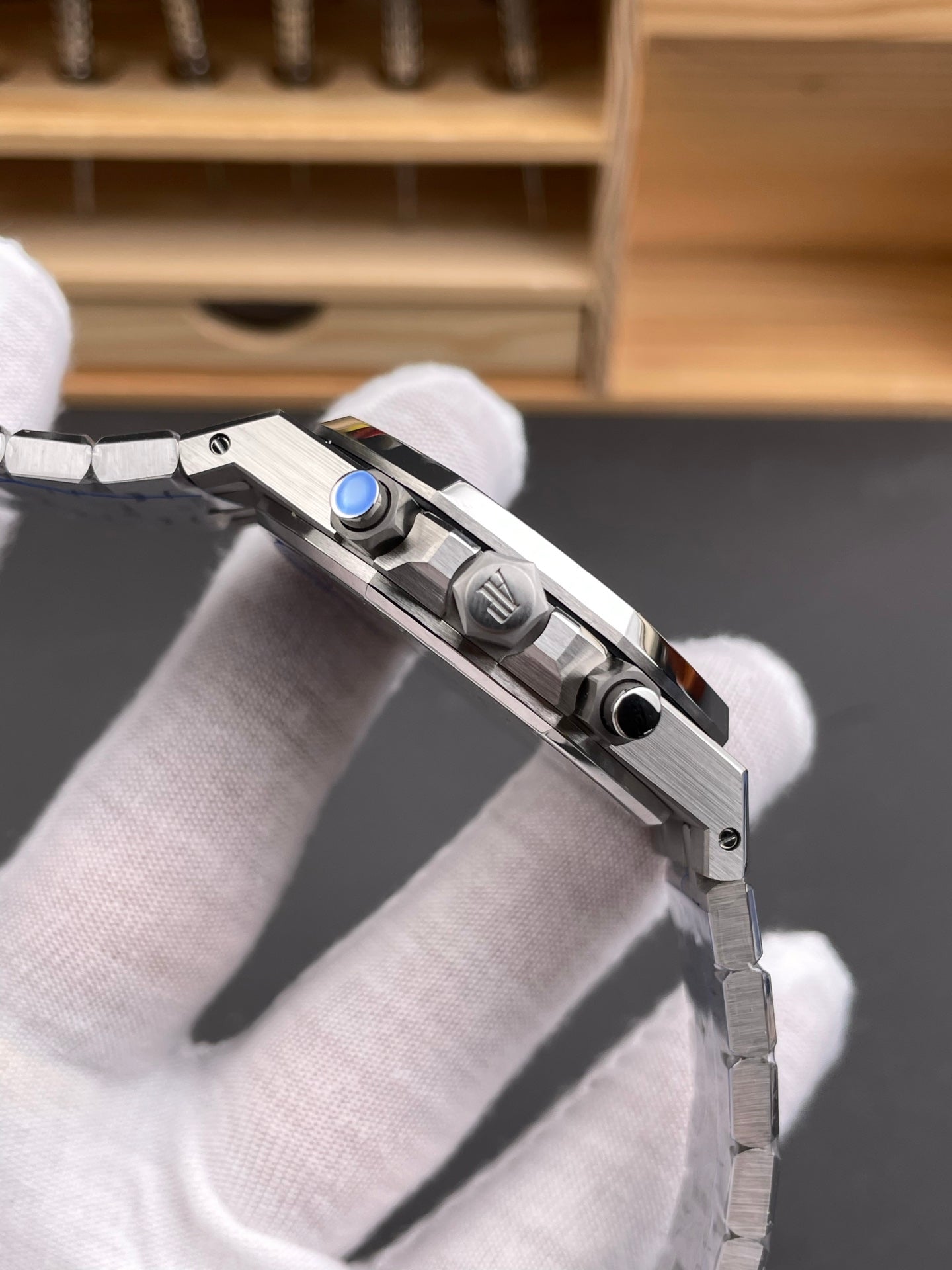 Audemars Piguet Royal Oak Chronograph 41mm Blue Dial Stainless Steel Watch