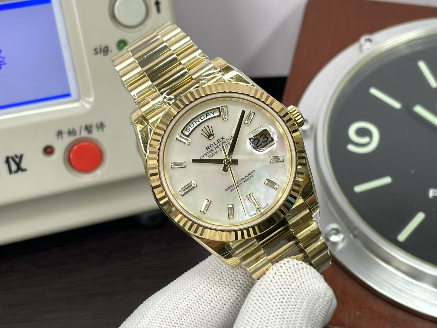 Rolex Day-Date 40 Yellow Gold President Watch with Diamond Dial