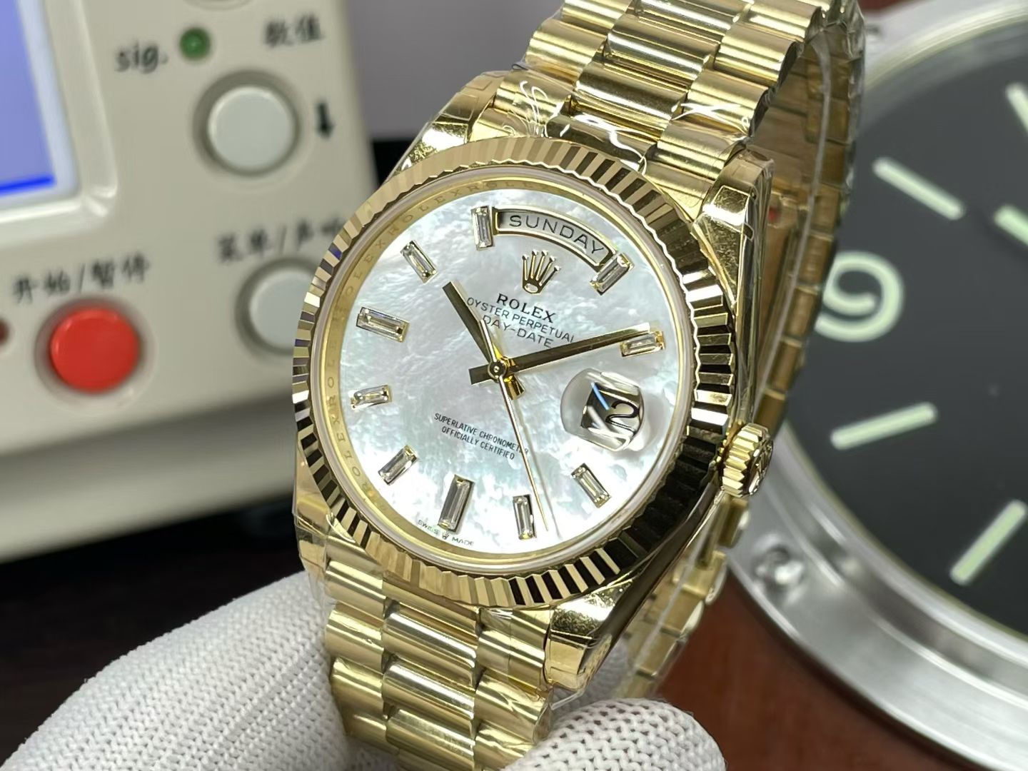 Rolex Day-Date 40 Yellow Gold President Watch with Diamond Dial