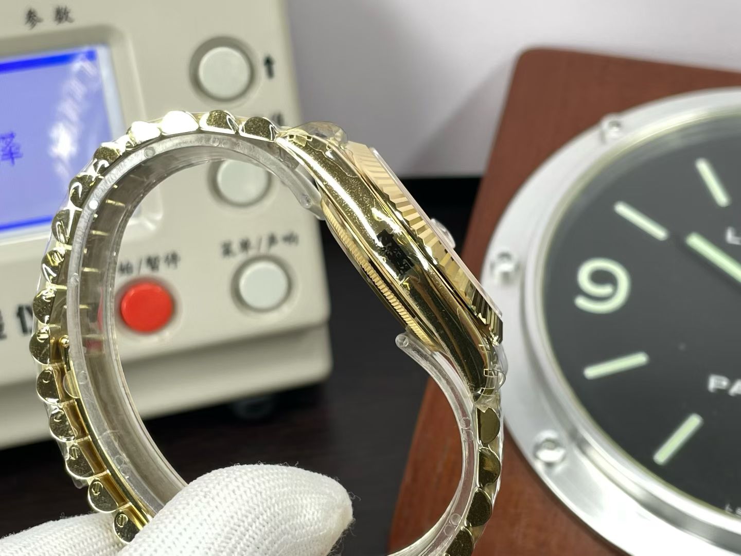 Rolex Day-Date 40 Yellow Gold President Watch with Diamond Dial