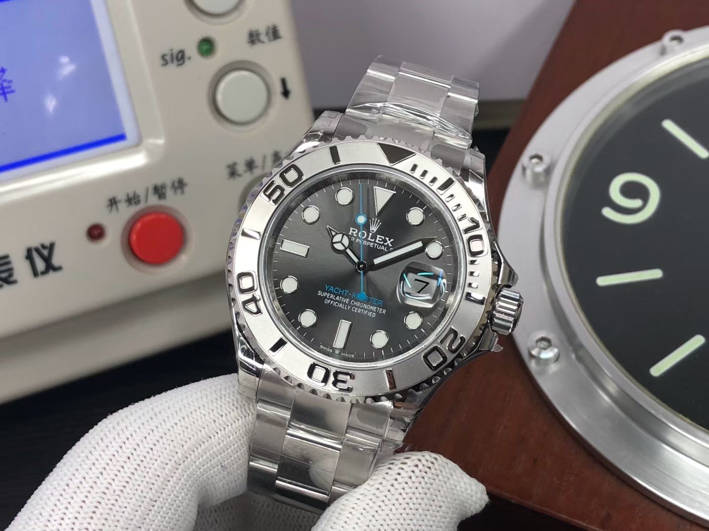 Rolex Yacht-Master 40 – Rhodium Dial with Oystersteel & Platinum Rolesium Bracelet