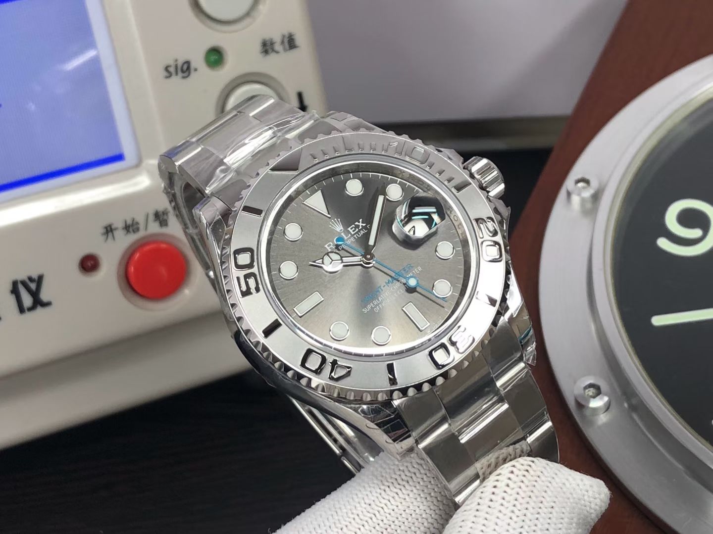 Rolex Yacht-Master 40 – Rhodium Dial with Oystersteel & Platinum Rolesium Bracelet