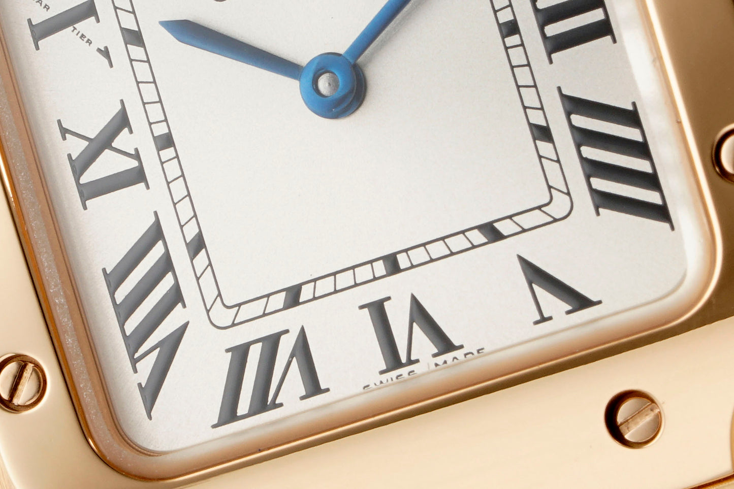 Cartier Santos de Cartier Medium Model – 18K Rose Gold with Silvered Opaline Dial