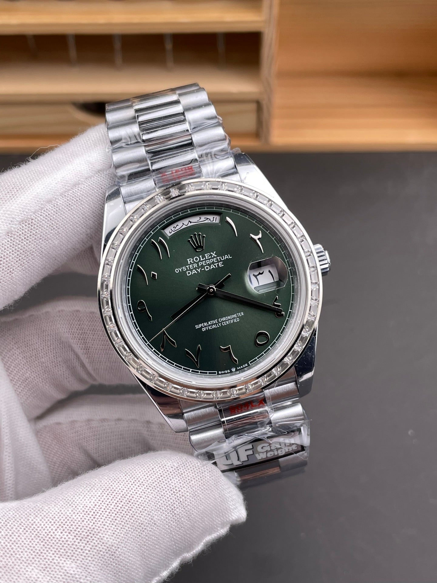 Rolex Day-Date 40 Platinum Watch – Diamond Bezel & Olive Green Dial