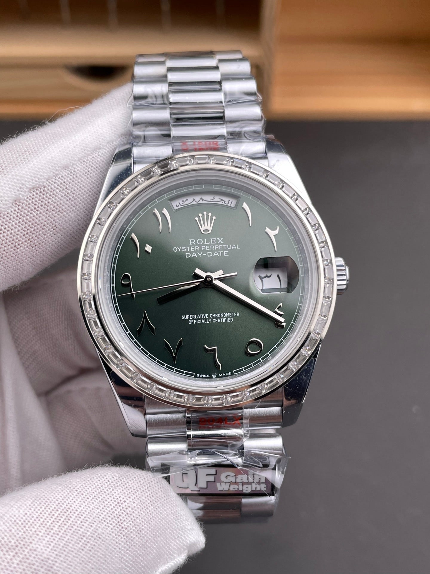 Rolex Day-Date 40 Platinum Watch – Diamond Bezel & Olive Green Dial