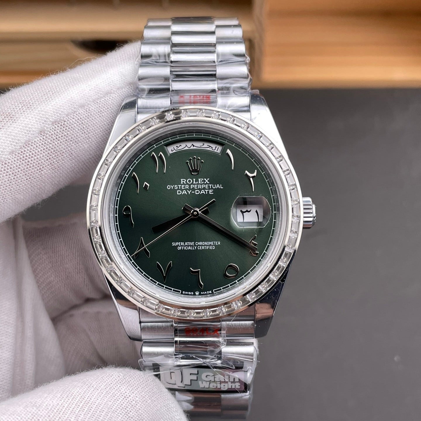 Rolex Day-Date 40 Platinum Watch – Diamond Bezel & Olive Green Dial