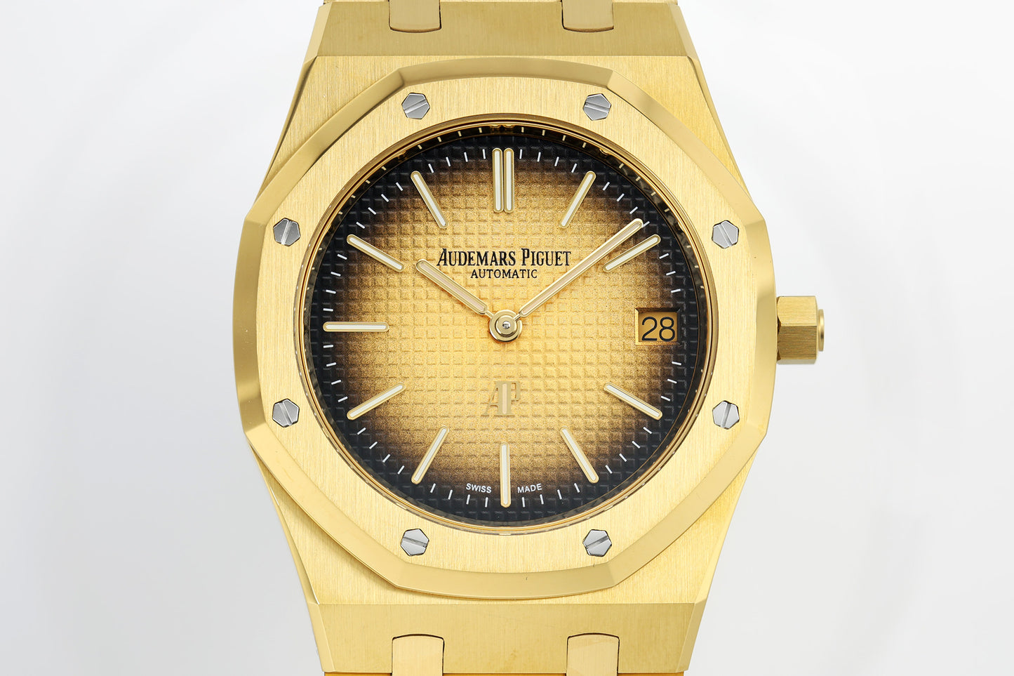 Audemars Piguet Royal Oak Jumbo Extra-Thin 16202BA – Yellow Gold Watch