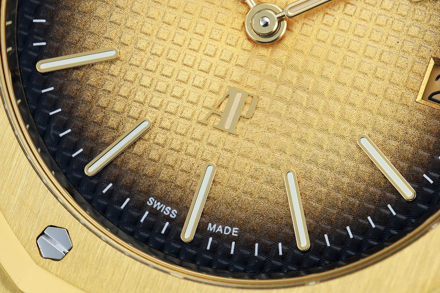 Audemars Piguet Royal Oak Jumbo Extra-Thin 16202BA – Yellow Gold Watch