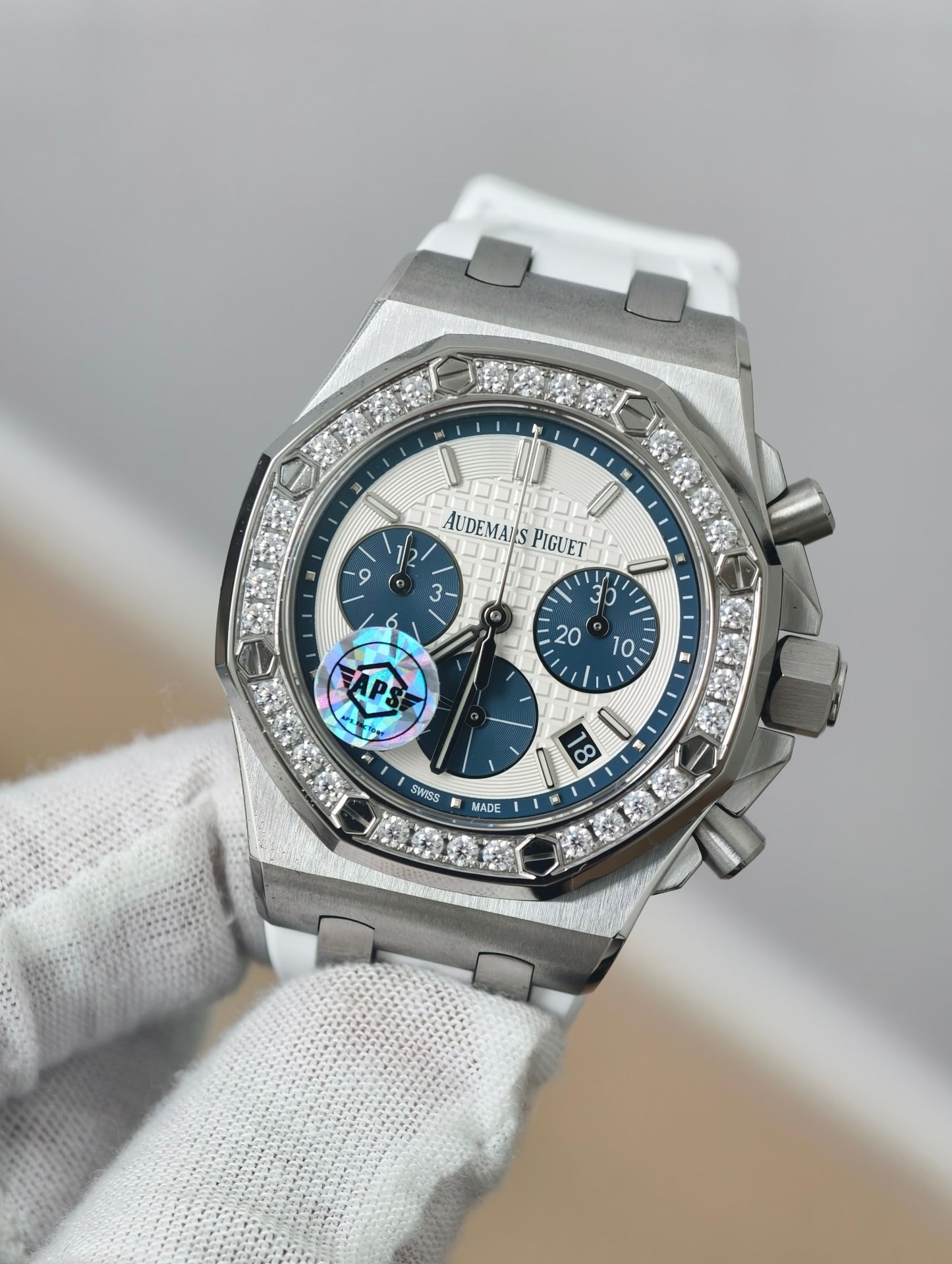 Audemars Piguet Royal Oak Offshore Chronograph 37mm – Diamond Bezel Watch