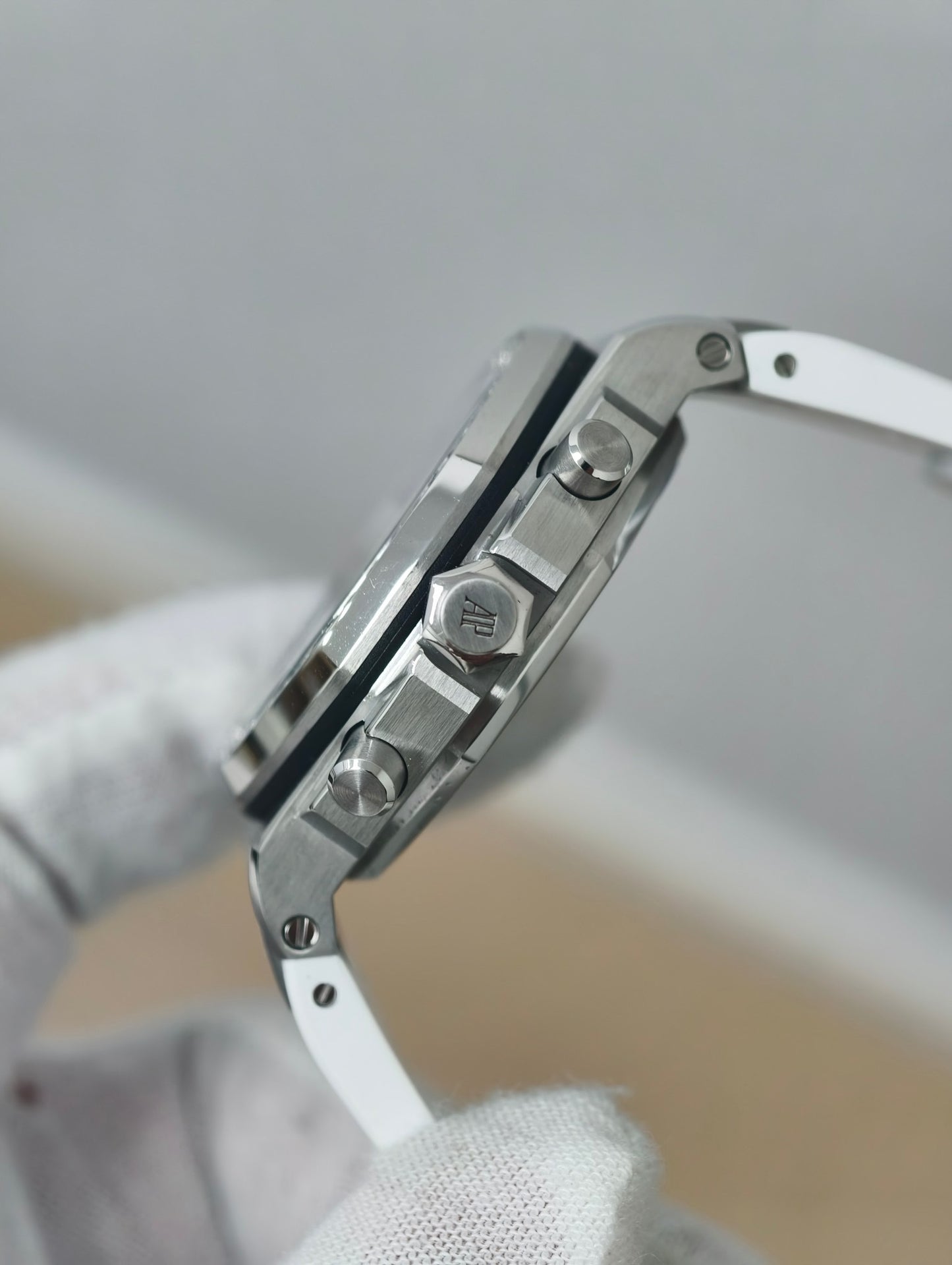 Audemars Piguet Royal Oak Offshore Chronograph 37mm – Diamond Bezel Watch