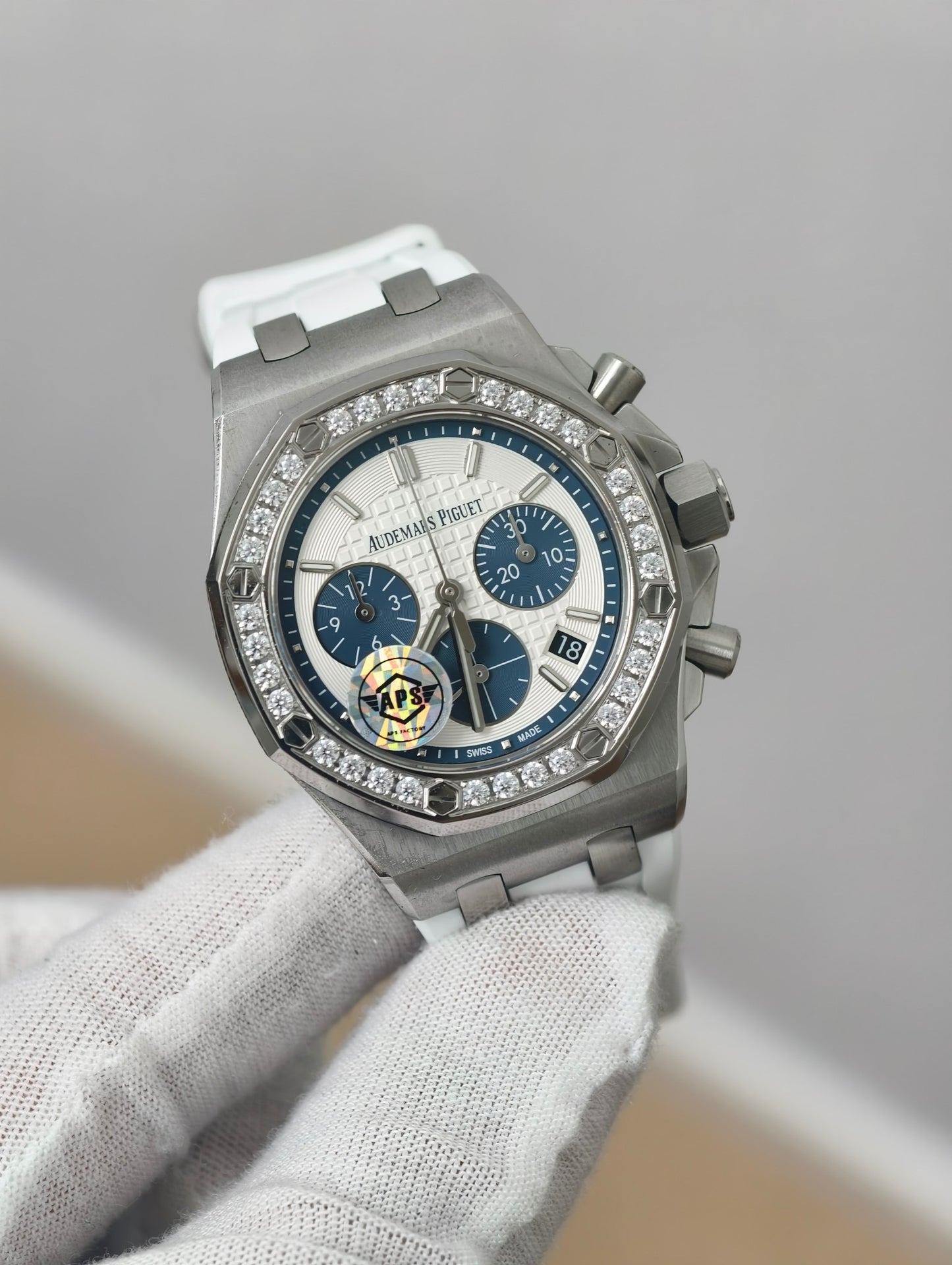 Audemars Piguet Royal Oak Offshore Chronograph 37mm – Diamond Bezel Watch