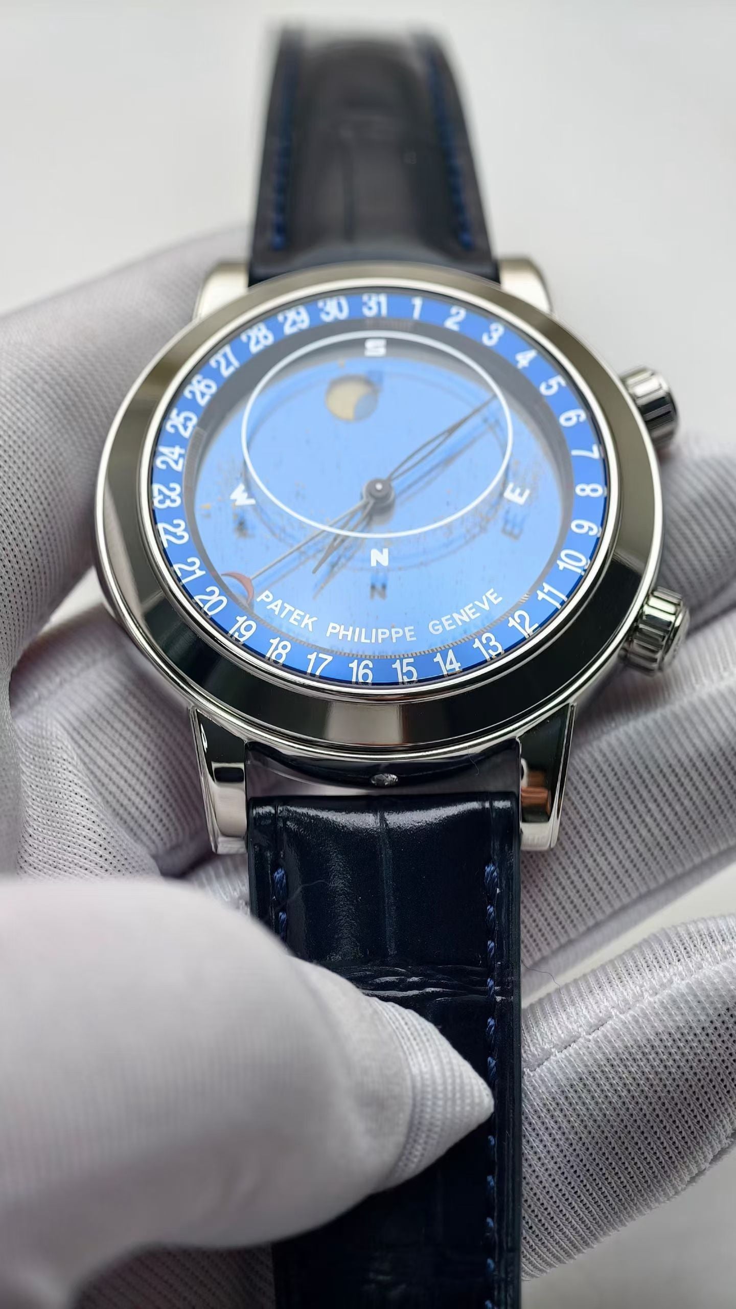 Patek Philippe Celestial 6102P/6102R – Luxury Astronomical Watch with Lunar Cycle