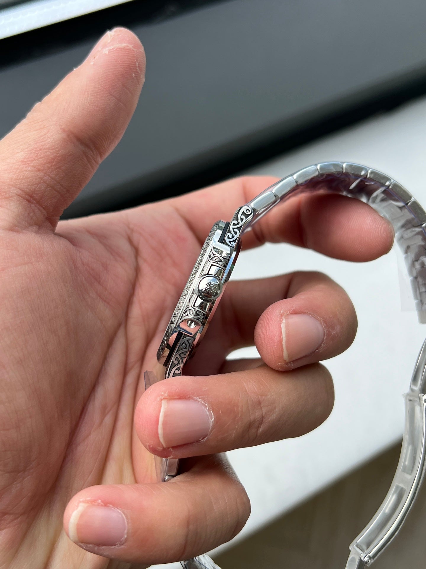 Patek Philippe Nautilus Hand-Engraved Unique Piece – Rare Luxury Collector’s Watch