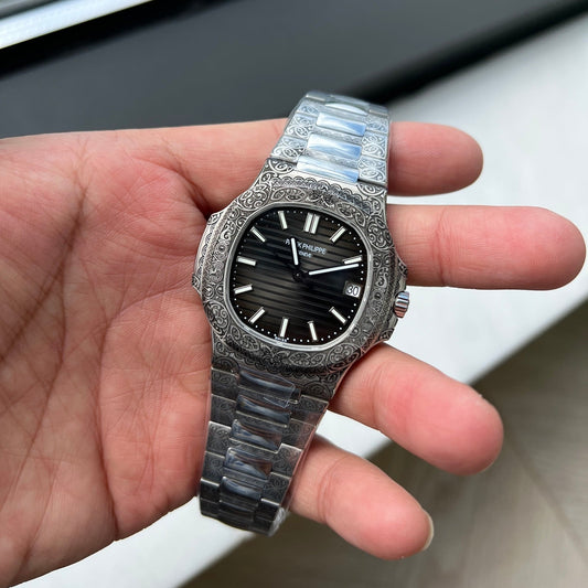 Patek Philippe Nautilus Hand-Engraved Unique Piece – Rare Luxury Collector’s Watch