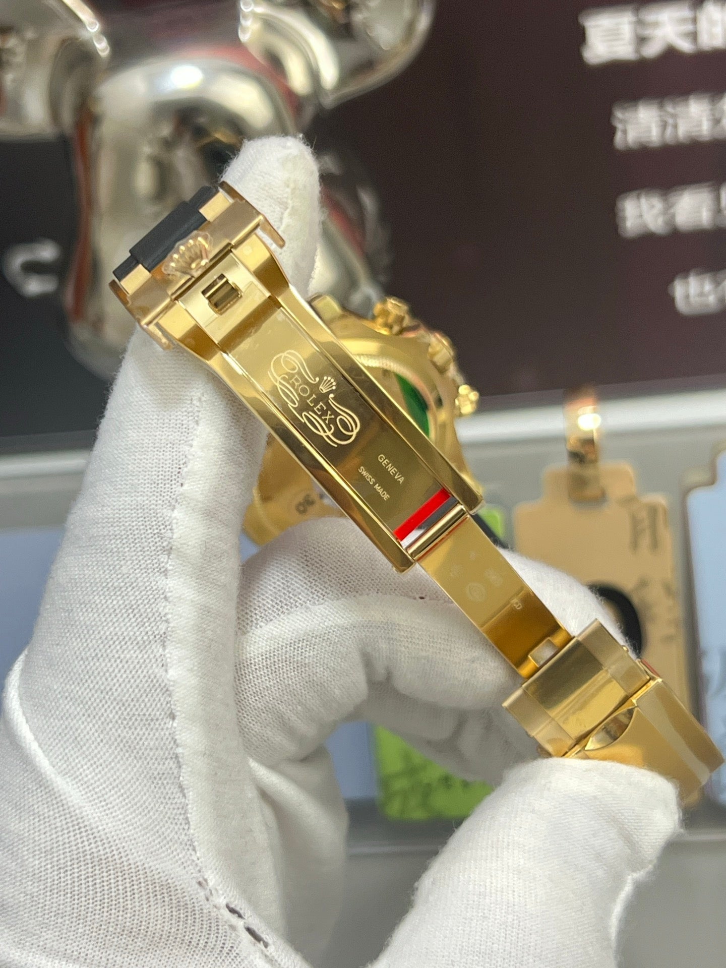Rolex Daytona Yellow Gold Turquoise Dial Rubber Strap