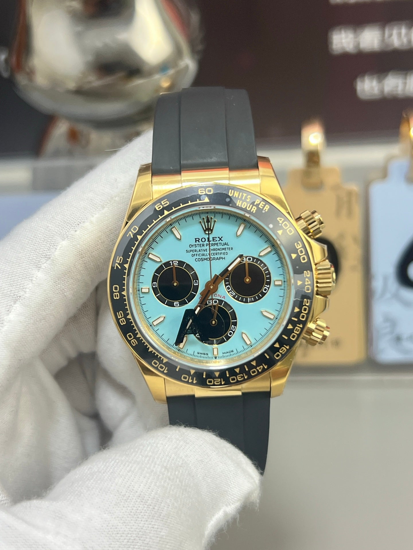 Rolex Daytona Yellow Gold Turquoise Dial Rubber Strap