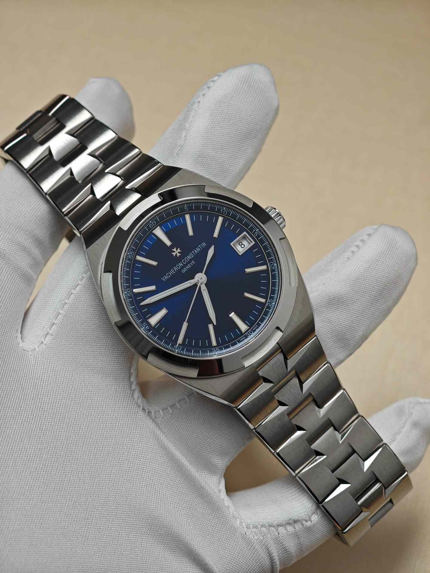 Vacheron Constantin Overseas 41mm Blue Dial 4500V