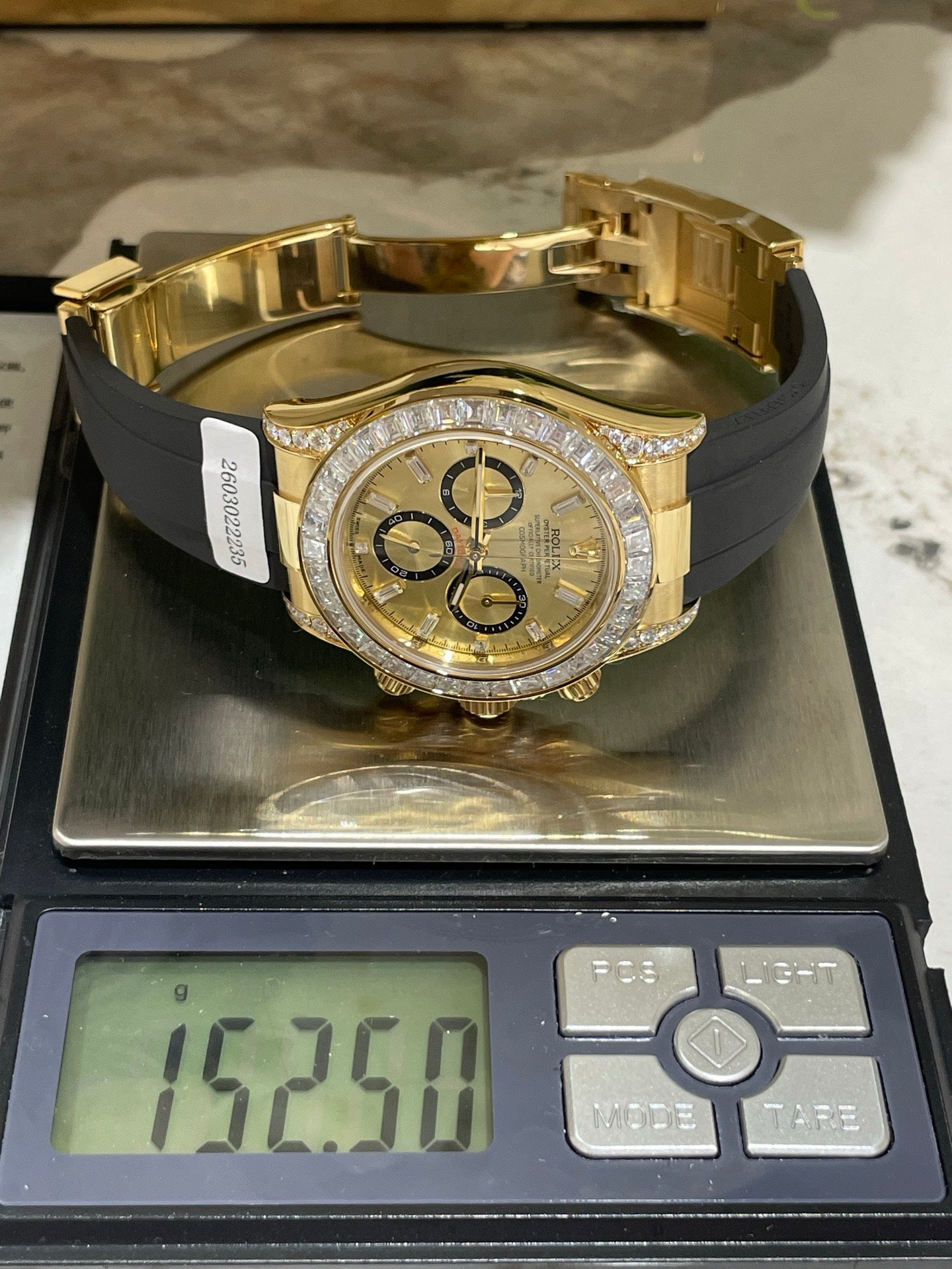 Rolex Daytona Yellow Gold Diamond Bezel Oysterflex