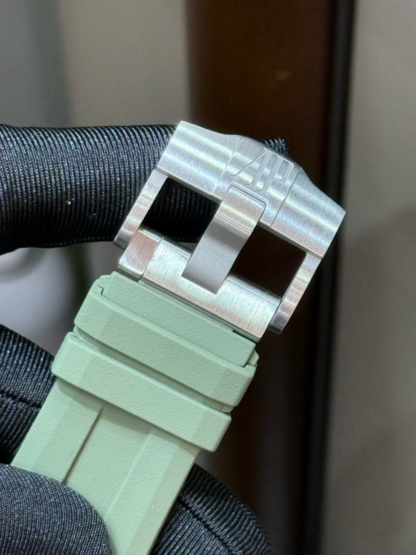 Audemars Piguet Royal Oak Offshore Diver 15720ST Khaki