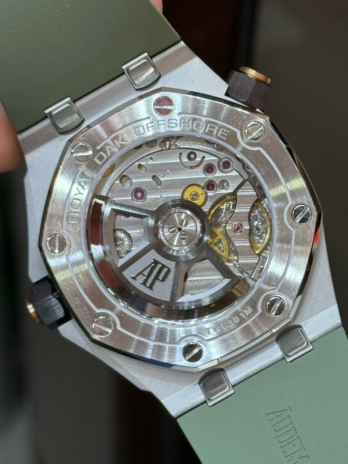 Audemars Piguet Royal Oak Offshore Diver 15720ST Khaki