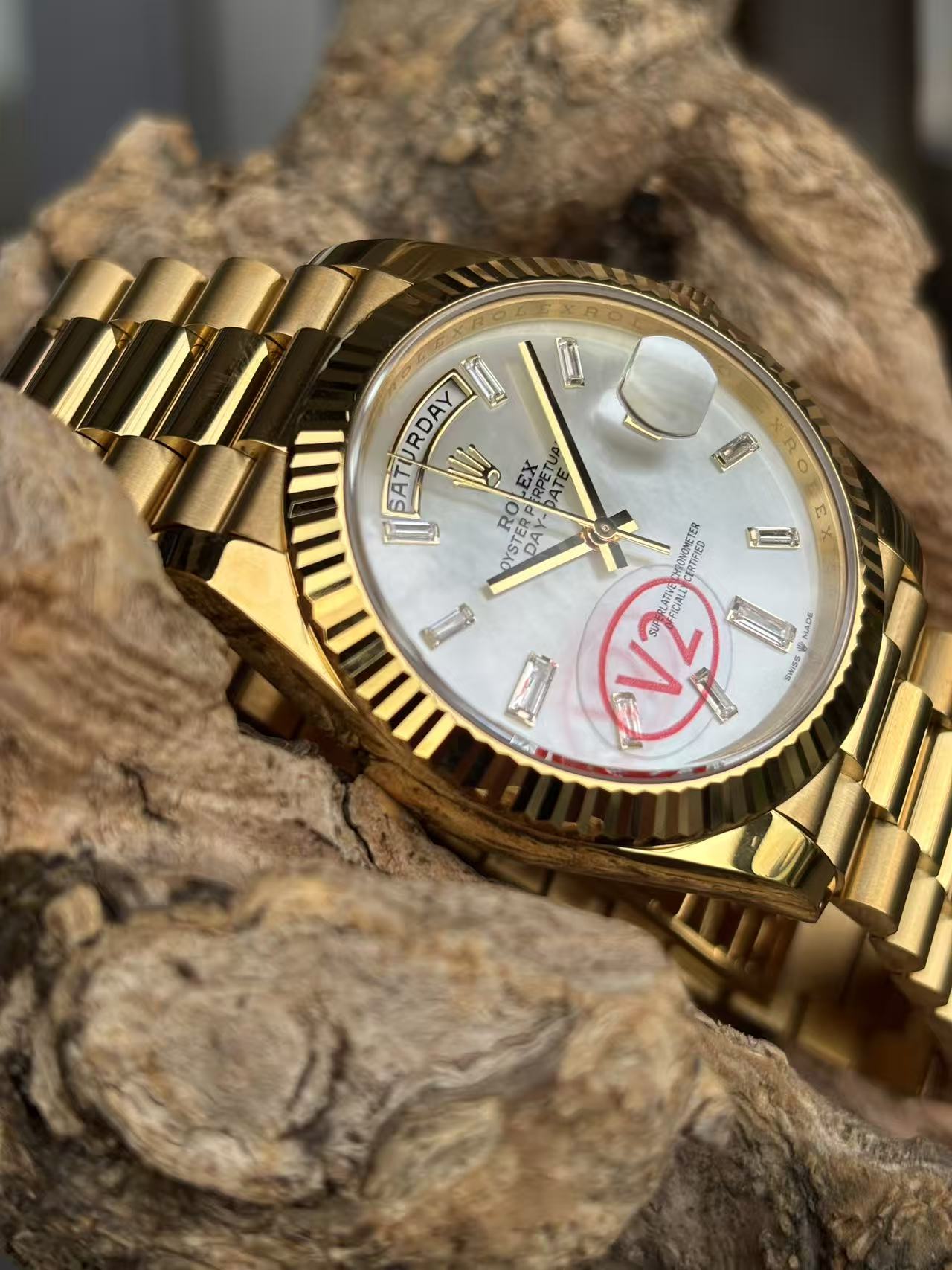 Rolex Day-Date Yellow Gold Mother-of-Pearl Diamond Dial