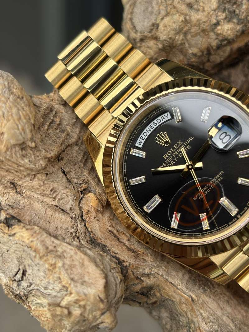 Rolex Day-Date 40 Yellow Gold Black Diamond Dial