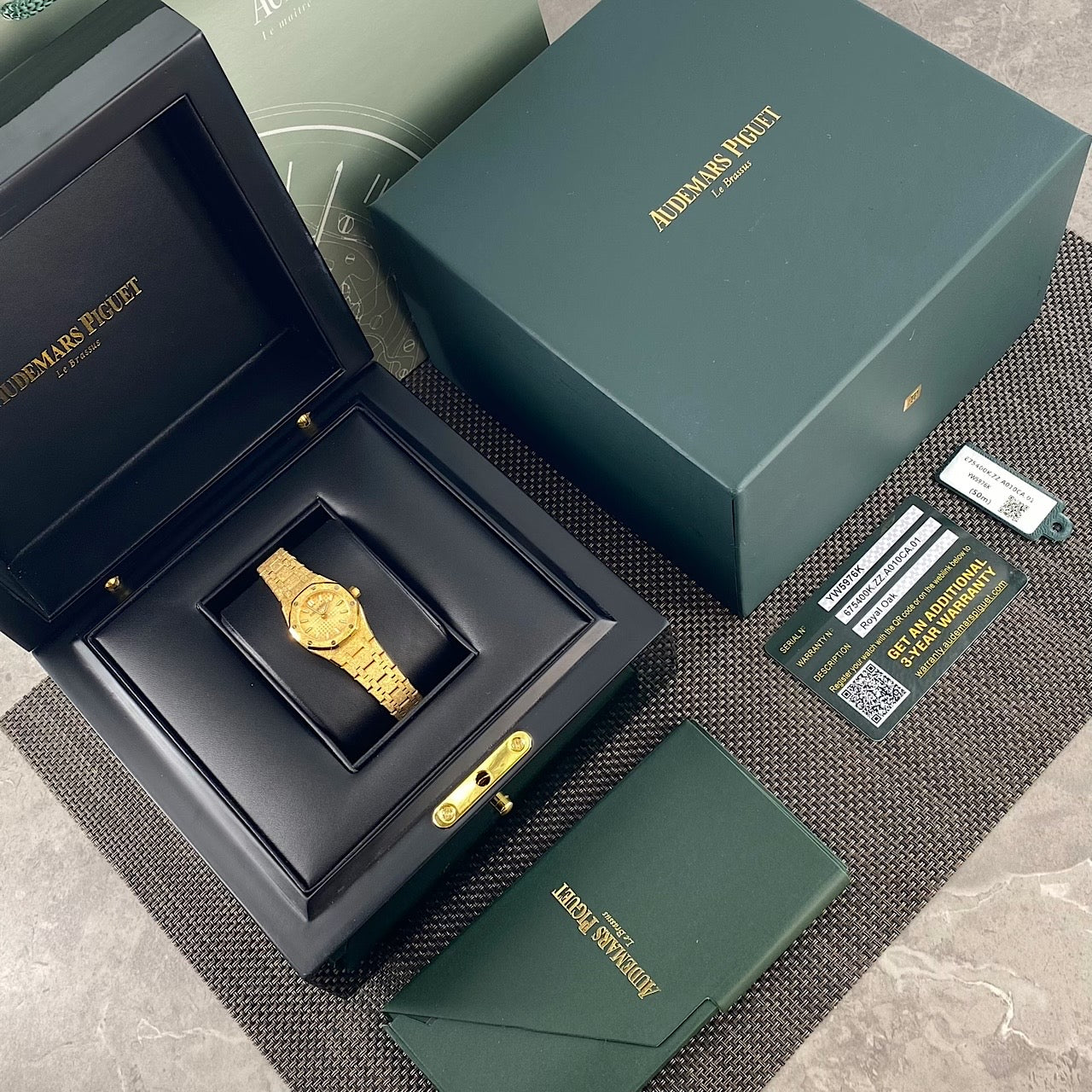 Audemars Piguet Royal Oak Mini Frosted Gold Quartz 18K Yellow Gold Watch